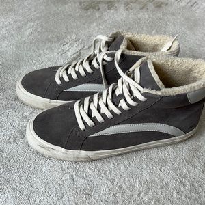 Madewell Grey and White Sneakers Fleece Trim Size 9